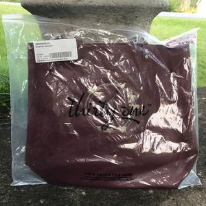 Around town tote Merlot pebble. Oatmeal Brown